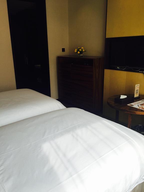 Wuhan Haiting Longan Hotel Room photo